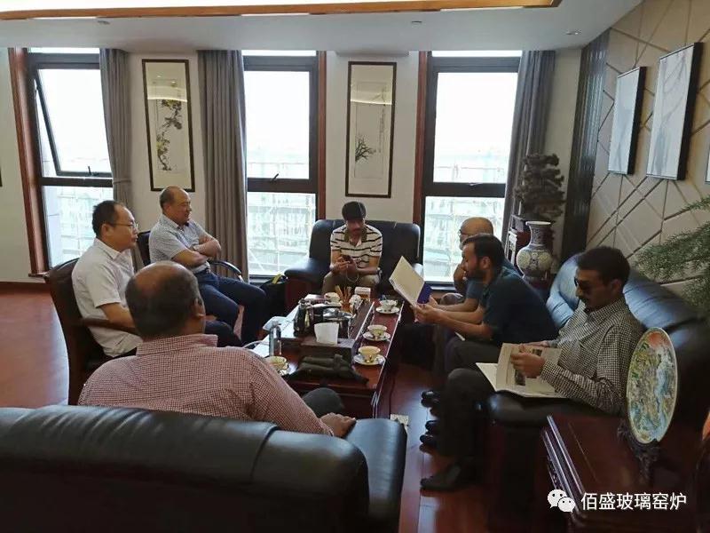 國外客戶來訪91视频在线网站洽談合作